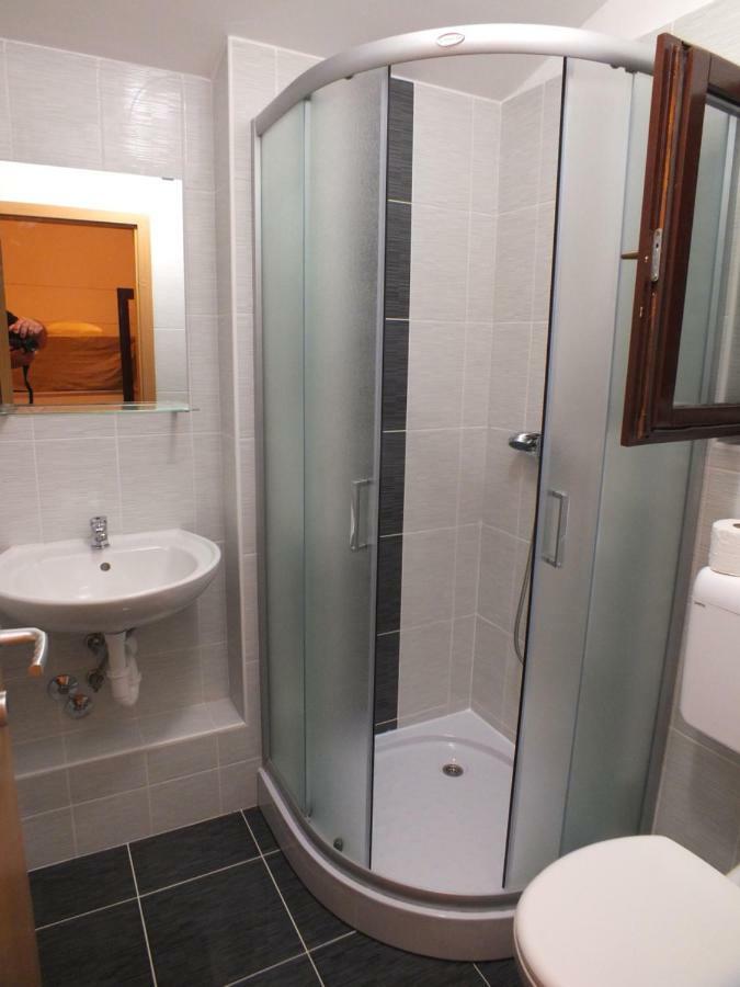 Apartmani Barisic Brodarica  Luaran gambar